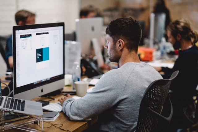 That being said, in this blog, I’ll do my best to explain what the first year of working at a startup is really like. I’ll throw in some insights, tips & tricks, and a few anecdotes to provide the most accurate and holistic view of my first year working at Scouted.