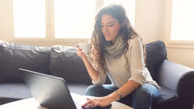Social profiles that attract job offers