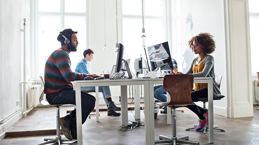 What does a digital media manager do