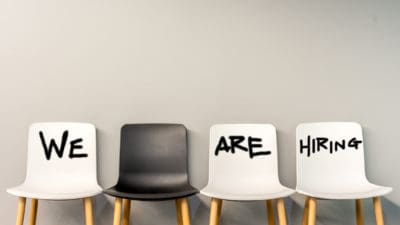 When you absolutely need to get your job in front of as many job seekers as possible, what do you do? Here are five successful viral job listings that grabbed the world’s attention.